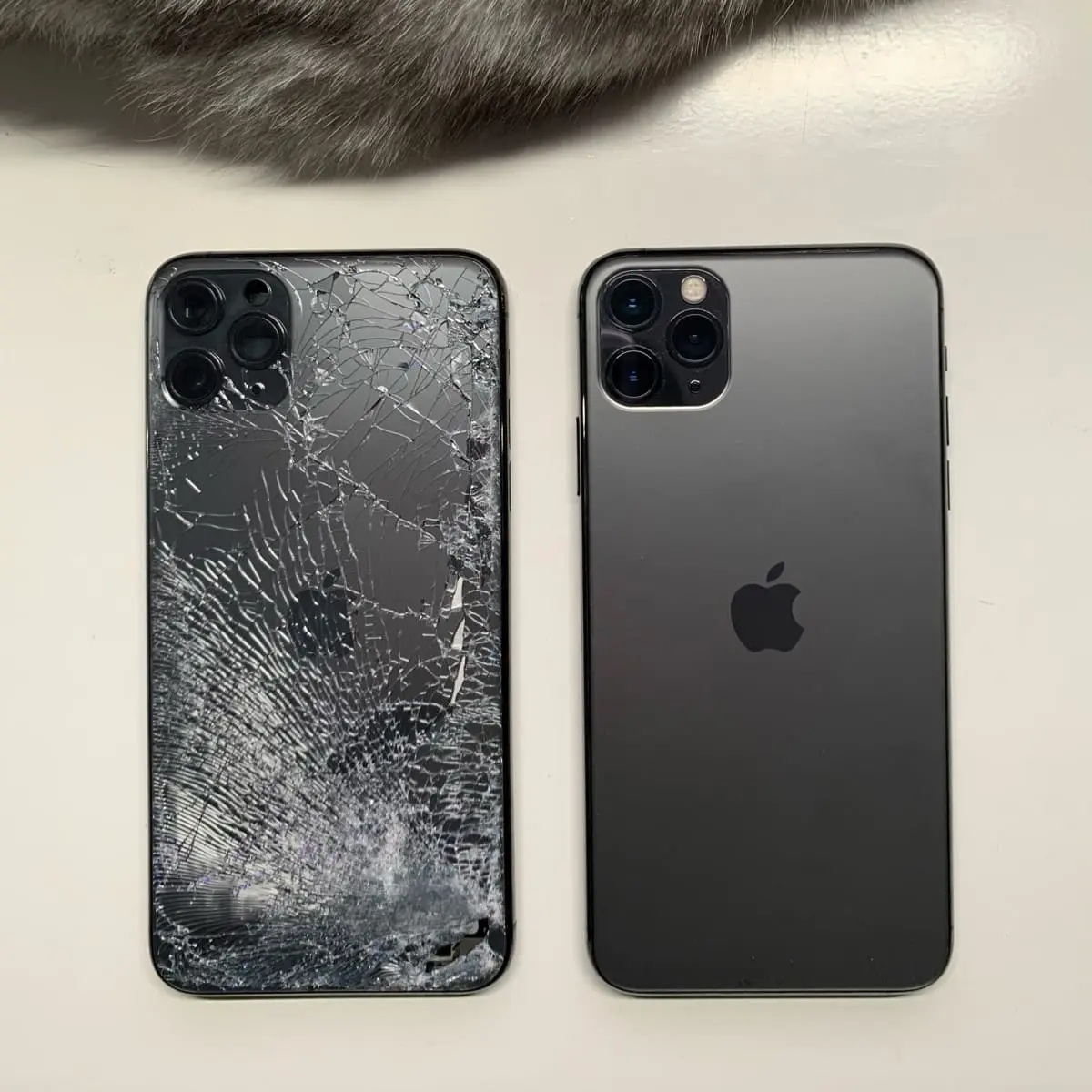 Thay kính mặt Lưng iPhone